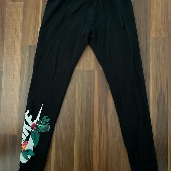 Nike Girls leggings - Picture 5 of 6